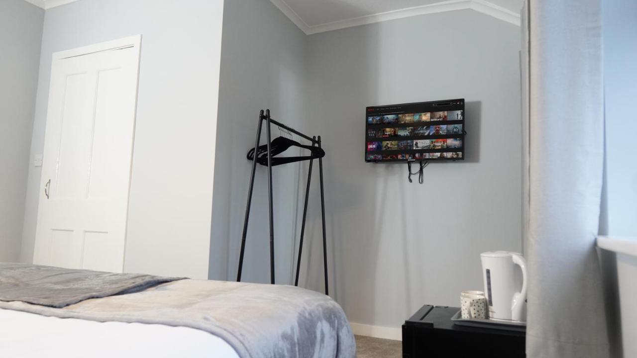 Portobello House - Four Bedroom House Perfect For Contractors - Sleeps 6 - Free Parking