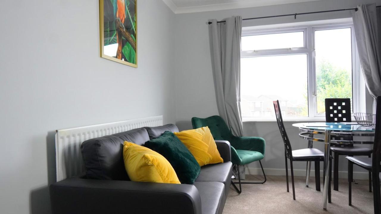 Portobello House - Four Bedroom House Perfect For Contractors - Sleeps 6 - Free Parking