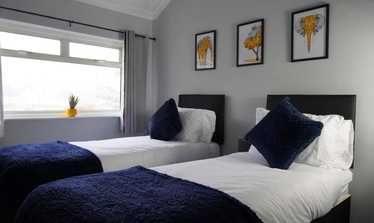 Holiday home Portobello House - Four Bedroom House Perfect For Contractors - Sleeps 6 - Free Parking Wolverhampton